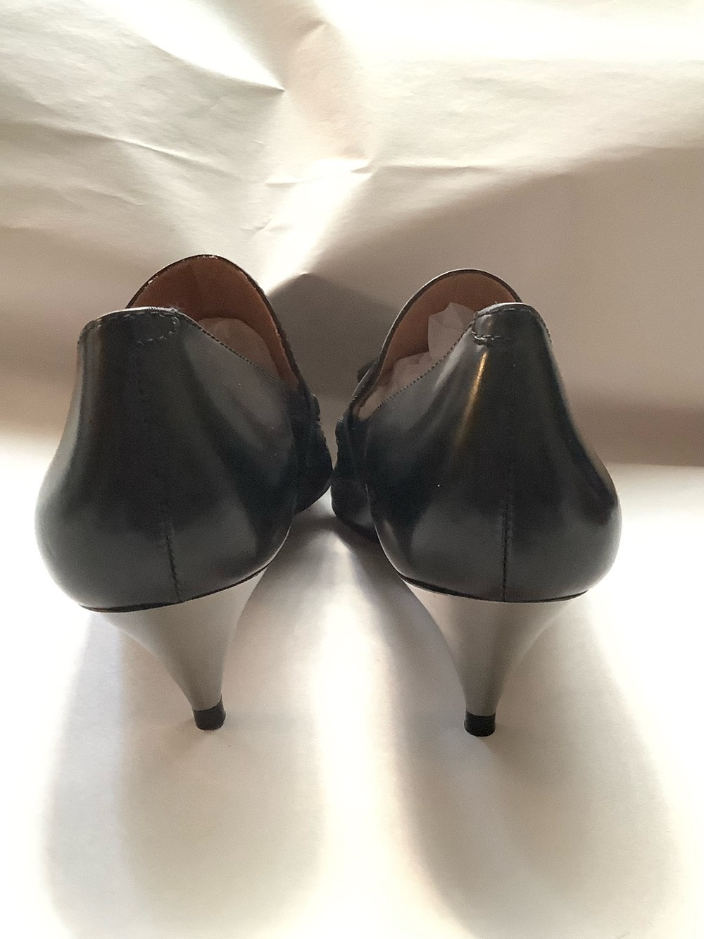 COACH| Wmns Black Leather Betty Heeled Loafer Tassle Sz 9B Office - Picture 11 of 13